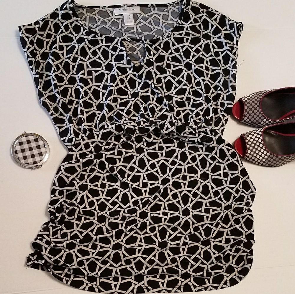*BOGO* Motherhood Maternity Black/White Ruched Top